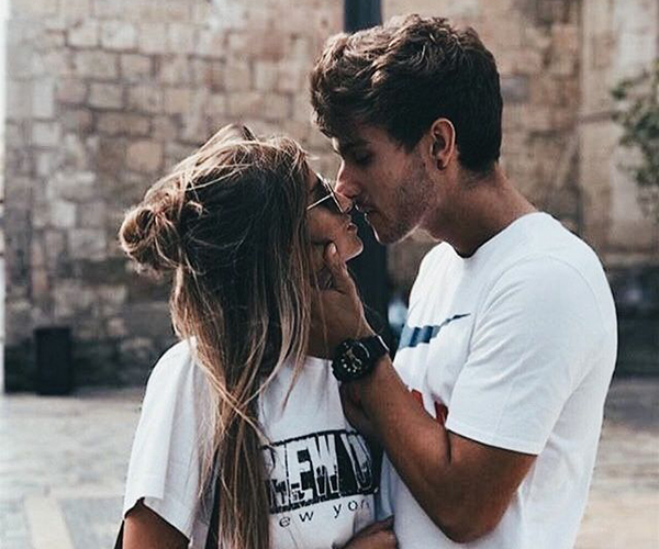 5 chòm sao thích kiểm soát, áp đặt khi yêu