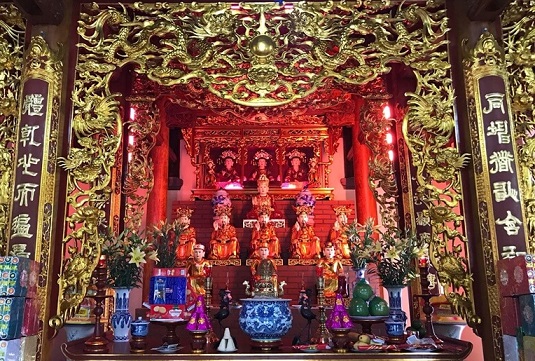 Tìm hiểu tín ngưỡng thờ Tam phủ, Tứ phủ là gì?