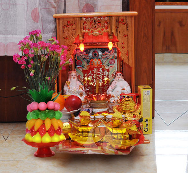 Cách đặt bàn thờ thần tài, ông địa