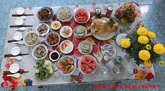 Cúng rằm tháng 7: Ngày nào hợp nhất? Lễ vật và Văn cúng