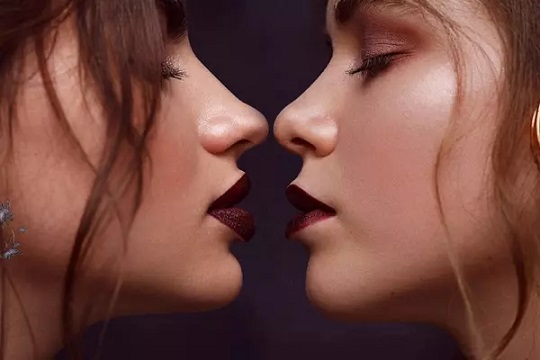 Những cung hoàng đạo đầy quyến rũ và gợi cảm trong chuyện tình ái