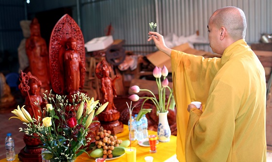 Tìm  hiểu về khai quang điểm nhãn trong đạo Phật
