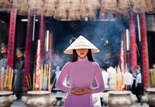 Tìm hiểu Lễ chùa và Lễ miếu có gì khác nhau?