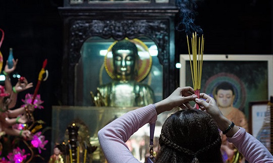 Những điều cần lưu ý về viết sớ và dâng sớ khi lễ chùa những ngày đầu xuân năm mới