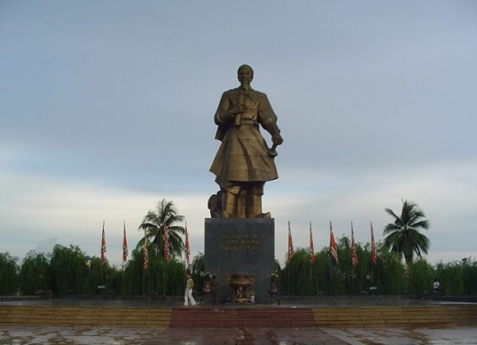 Thiên tài quân sự Trần Hưng Đạo: Chăm đọc sách Thánh hiền, được cao nhân nhận làm đồ đệ