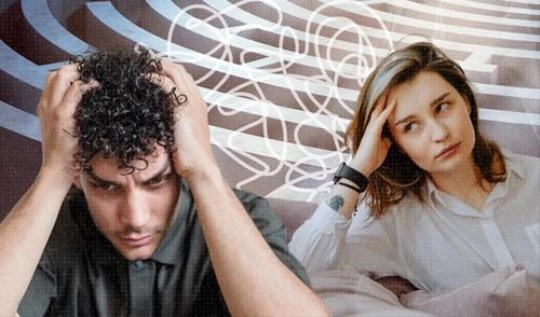 Phản ứng 12 chòm sao khi trái tim tan vỡ: Ai bung tỏa cảm xúc, ai vờ như không sao?