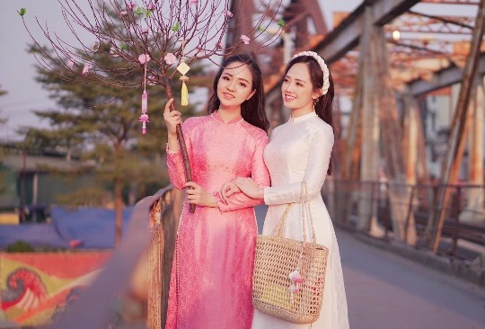 Xuân mới, món quà quý giá nhất ta có thể dành cho nhau là gì?